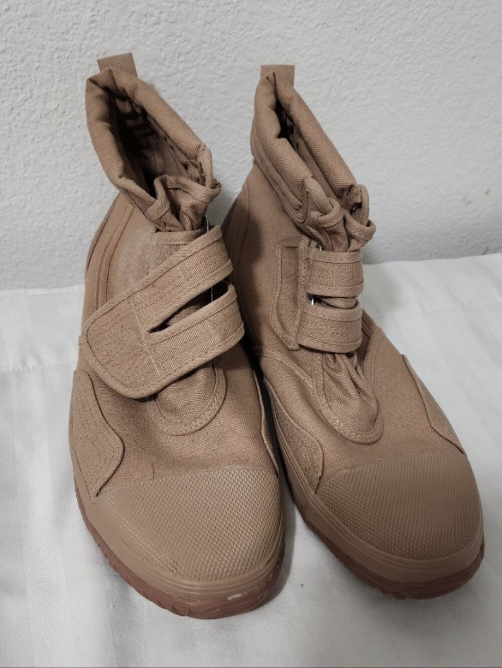 Fugu Japanese Brand Shoes Tan Canvas High-Top Velcro Boots